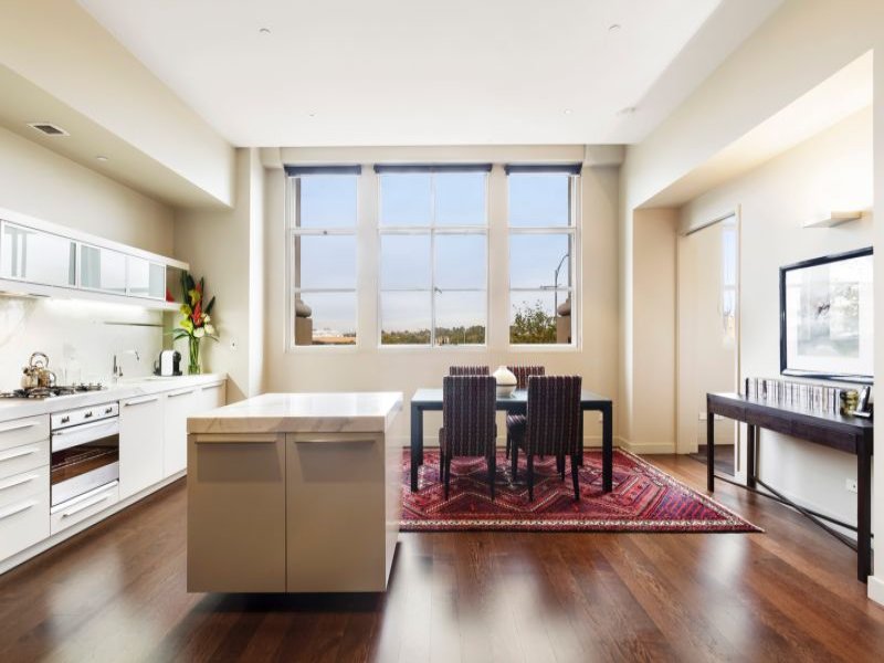 10/60 Flinders Street, Melbourne, Vic 3000 Property Details