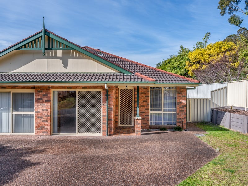 2/11 Deal Street, Mount Hutton, NSW 2290