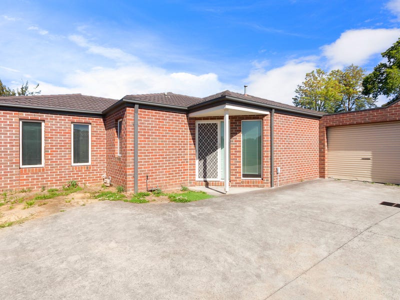 4/31 James Street, Pakenham, Vic 3810 Property Details