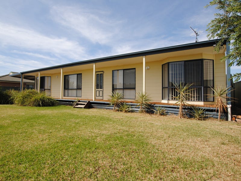 14 Barwidgee Boulevarde, Darlington Point, NSW 2706 House for Sale