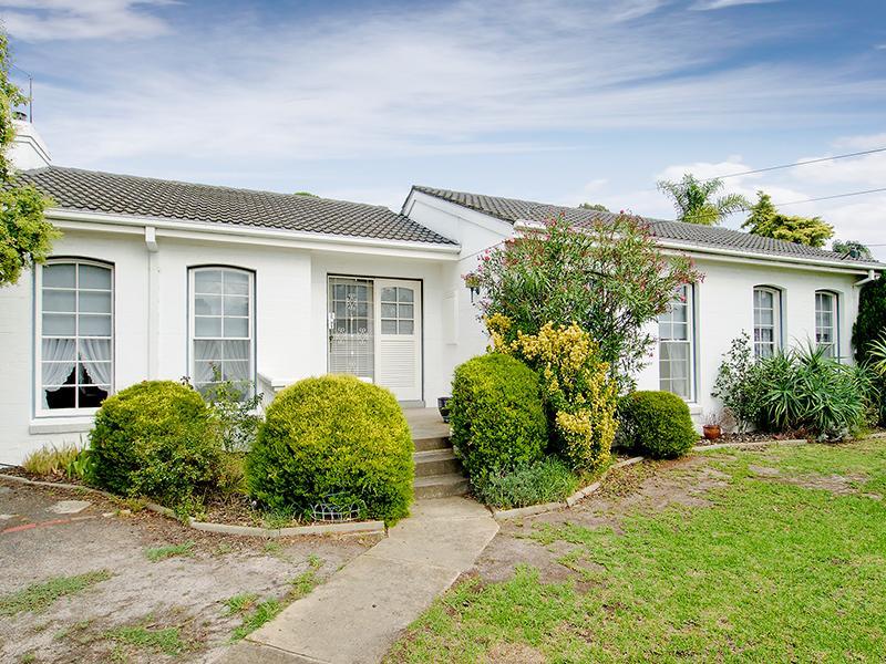 55 Hopkins Avenue, Keilor, Vic 3036 Property Details