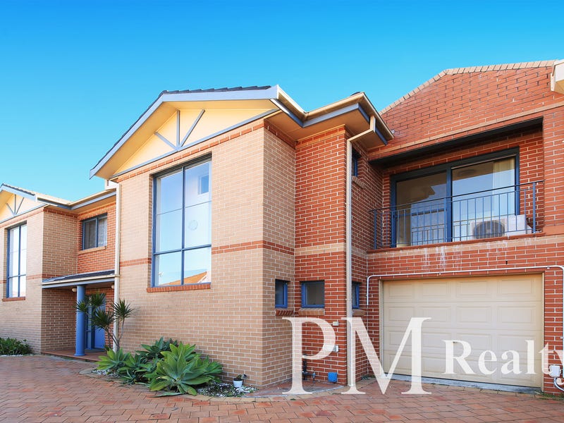 2/10 Street, Eastlakes, NSW 2018