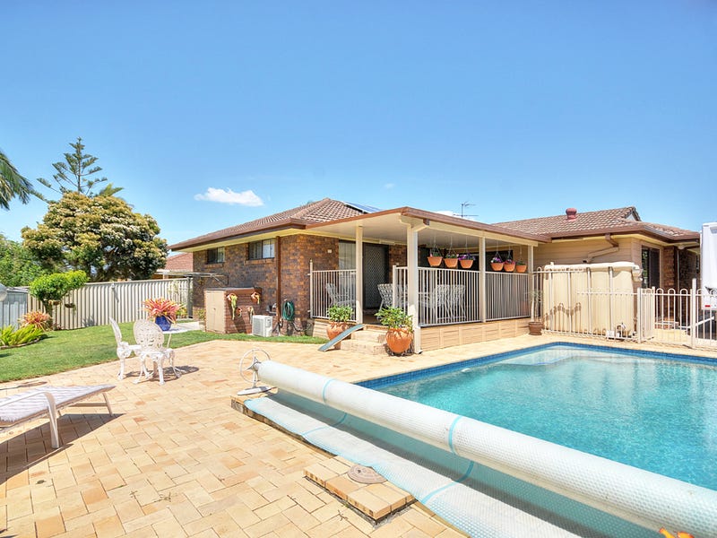 26 Whitehead Drive, Burleigh Waters, QLD 4220