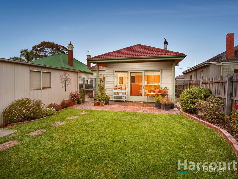 10 Walton Avenue, Preston, Vic 3072 Property Details