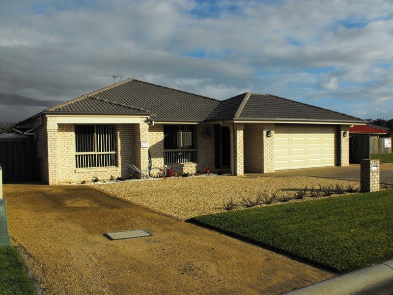 4 Cremorne Court, Sandstone Point, QLD 4511