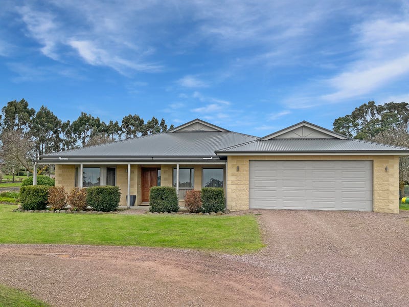 22 Cameron Street, Terang, VIC 3264