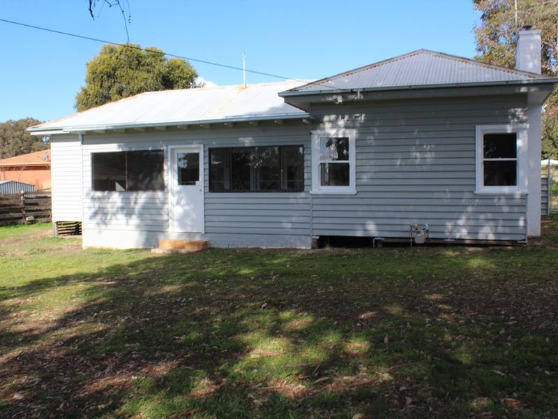 99 Symonds Street, Golden Square, VIC 3555