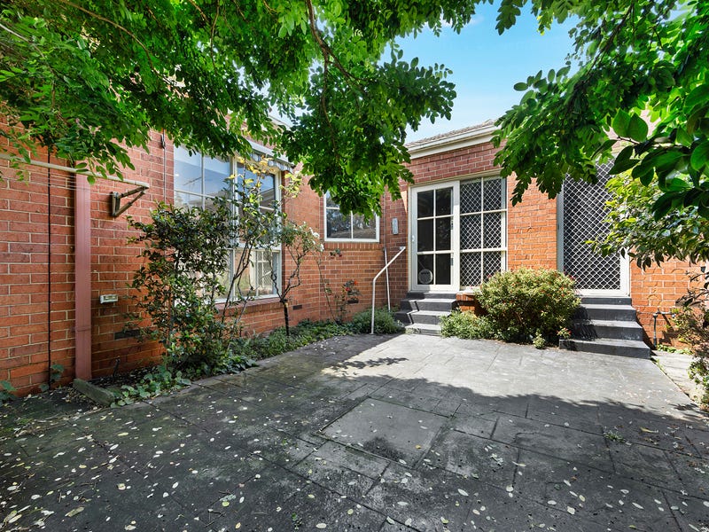 2/12A Lithgow Avenue, Blackburn, VIC 3130