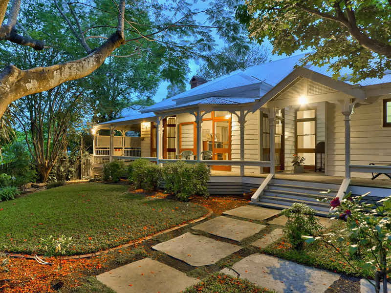 61 Wylie Street, Graceville, Qld 4075 Property Details