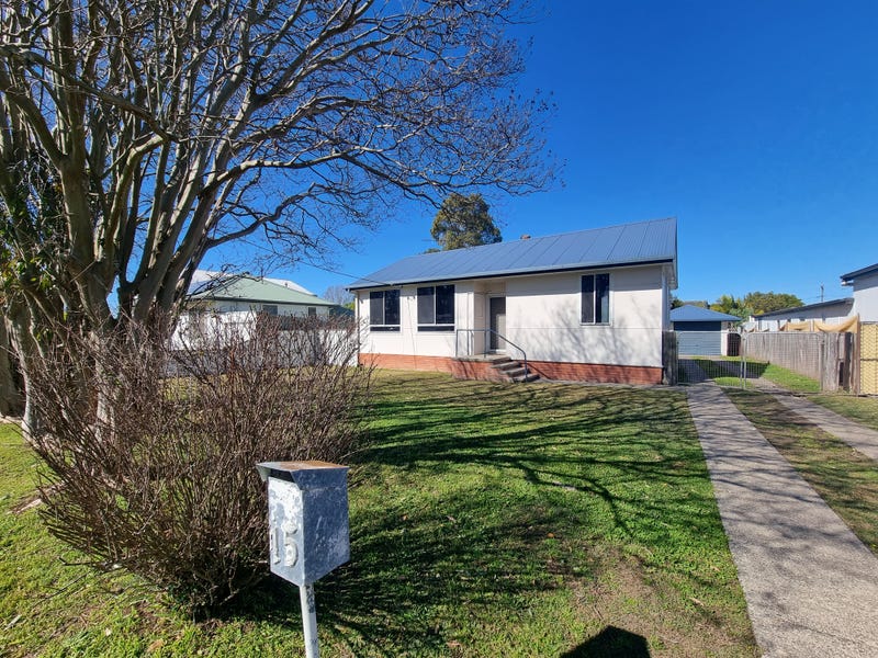 15 Stokes Circuit, Taree, NSW 2430 House for Rent