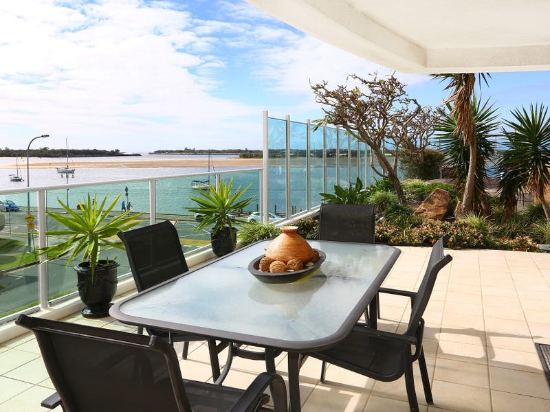 202/300 'Aqua' Marine Parade, Labrador, Qld 4215 Property Details