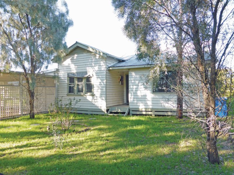 74 Snowball Drive, Quantong, Vic 3401 Property Details