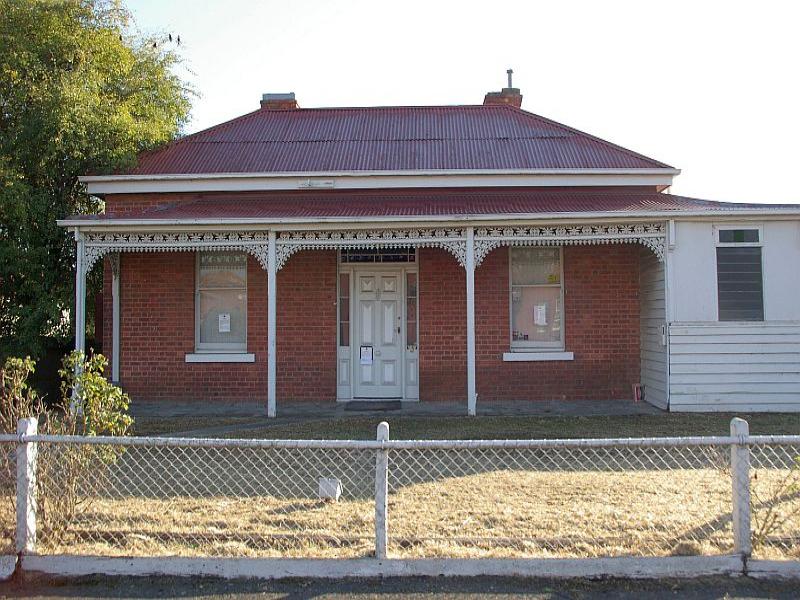 4 PIPER STREET, Vic 3444 Property Details