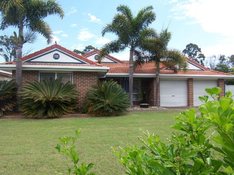 9 Delacroix Place, MacKenzie, Qld 4156 Property Details