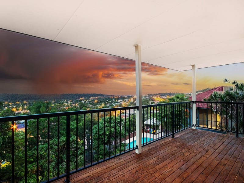 32 Palmerston Drive, Oxenford, Qld 4210 Property Details