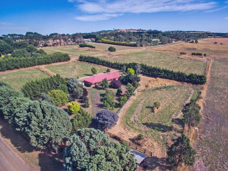 78 Hutchinsons Lane, Romsey, Vic 3434 Property Details