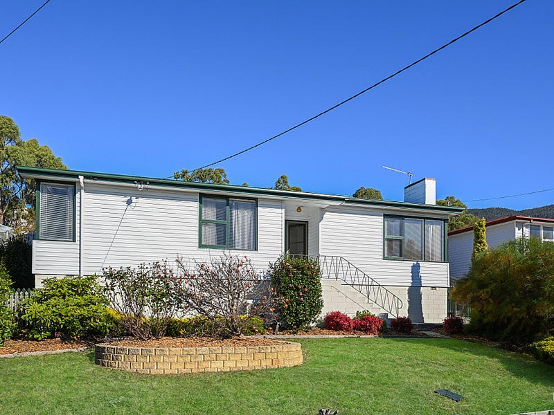 11 Bradfield Street, Claremont, TAS 7011
