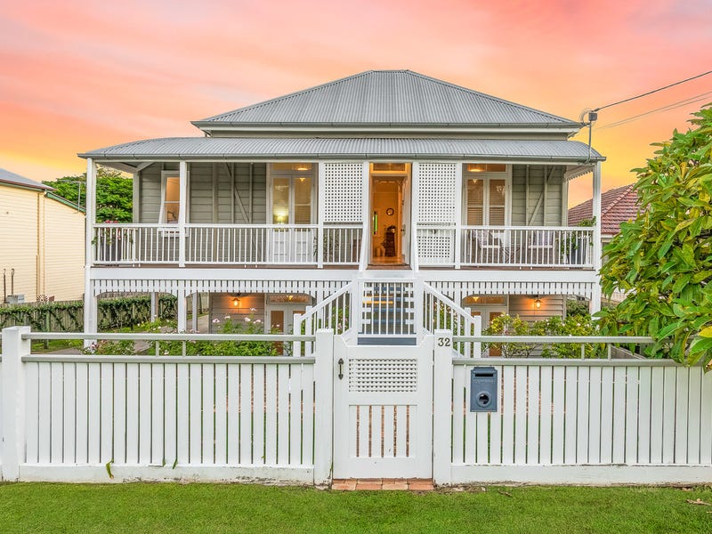 32 Hoskins Street, Sandgate, QLD 4017