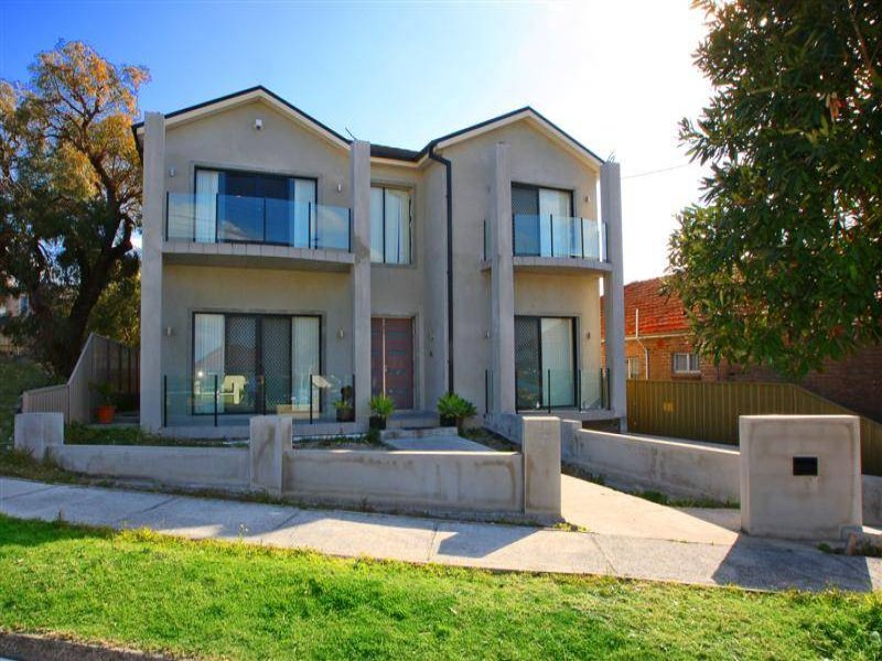 33 Prince Edward Avenue, Earlwood, NSW 2206