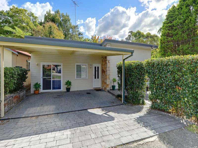 81 Old Berowra Road, Hornsby, NSW 2077