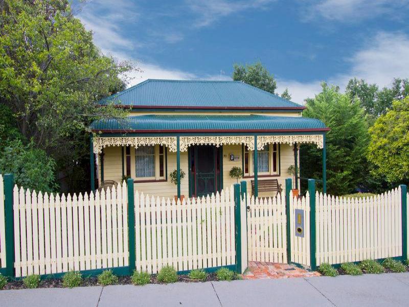 30 Wade Street, Golden Square, VIC 3555