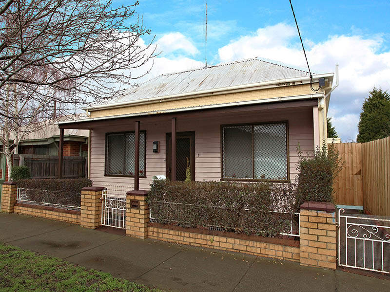 111 Pilgrim Street, Seddon, Vic 3011