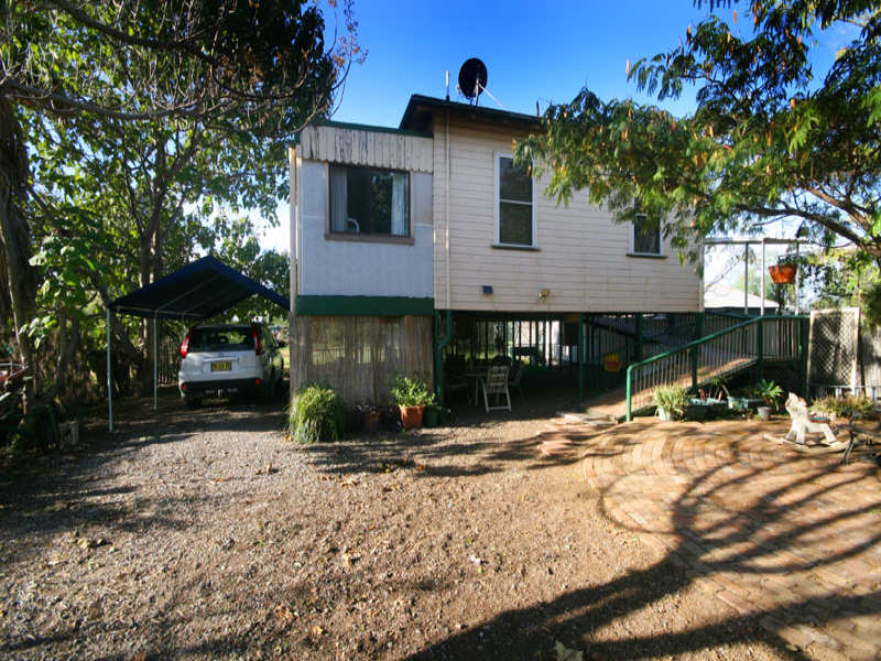 96 BLOOMFIELD ST, Gunnedah, NSW 2380 Property Details
