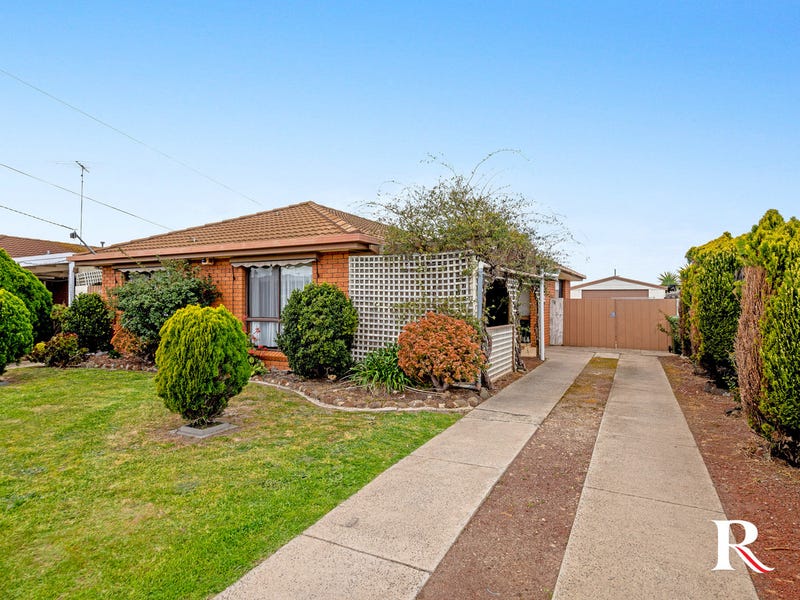 60 Cloverdale Drive, Corio, VIC 3214