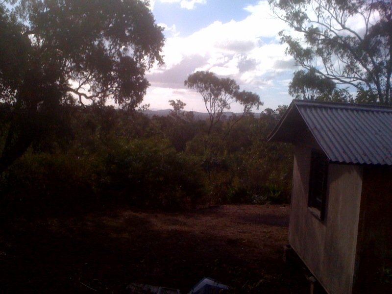 40 Robertson Road, Mount QLD 4695