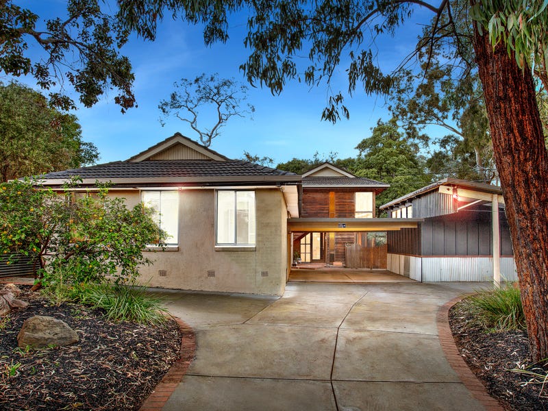 1 Shirley Court, Croydon, Vic 3136 Property Details