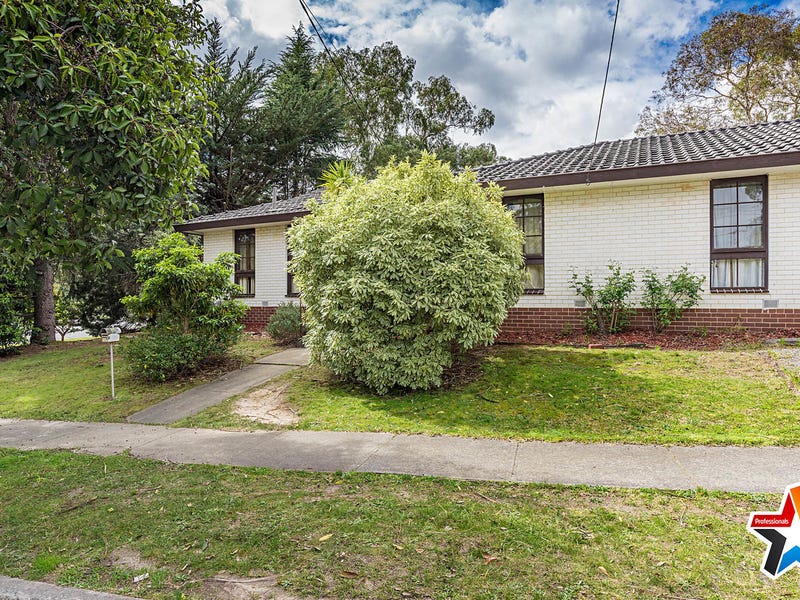 74 Mount Dandenong Road, Croydon, Vic 3136 Property Details