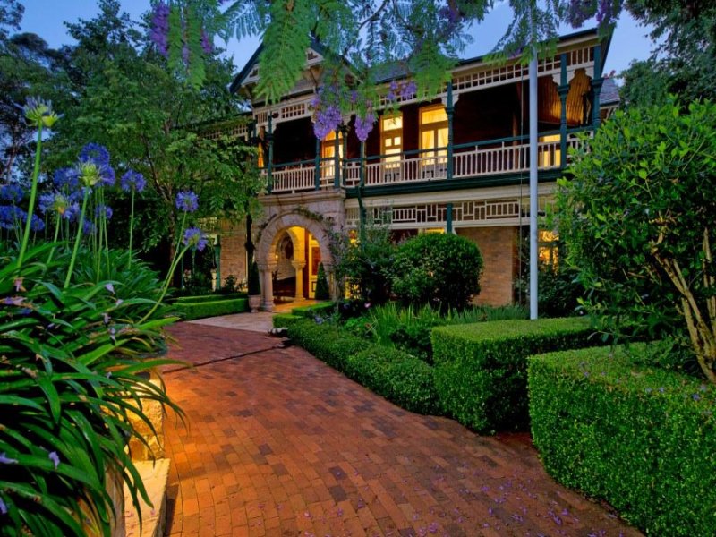 17 KuRingGai Avenue, Turramurra, NSW 2074 Property Details