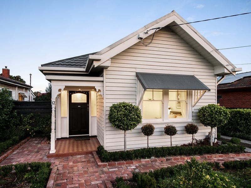 12 Kinkora Road, Reservoir, VIC 3073