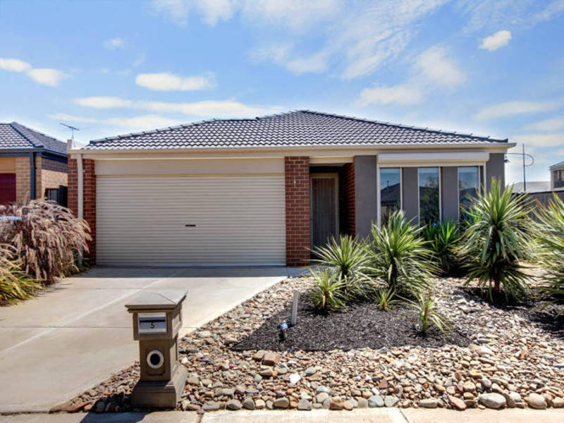 5 Nighthawk Road, Tarneit, Vic 3029 Property Details