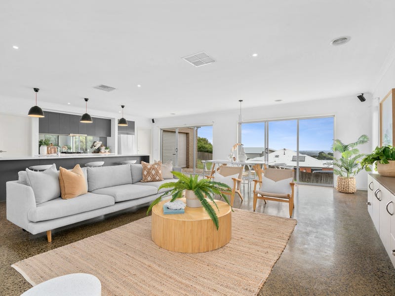 7 Dryden Way, Highton, VIC 3216