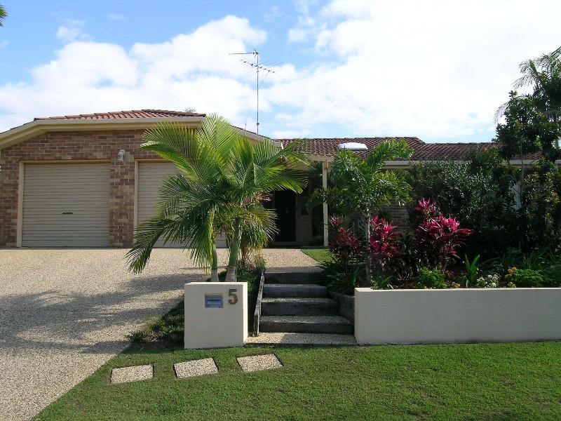 5 Coolamon Court, Mooloolaba, QLD 4557