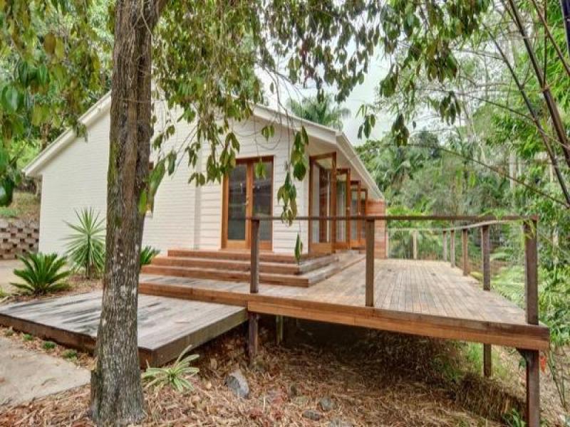 201 Panorama Drive, Rosemount, Qld 4560 Property Details