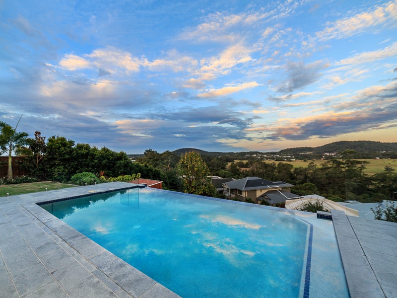 12 Woodview Court, Maudsland, Qld 4210 Property Details