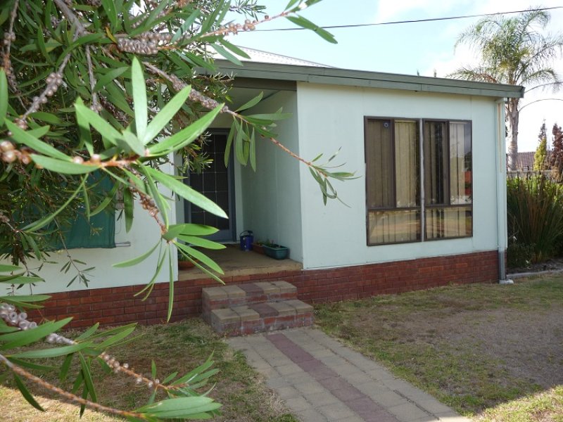 8 Arnott Street, Manjimup, WA 6258 Property Details