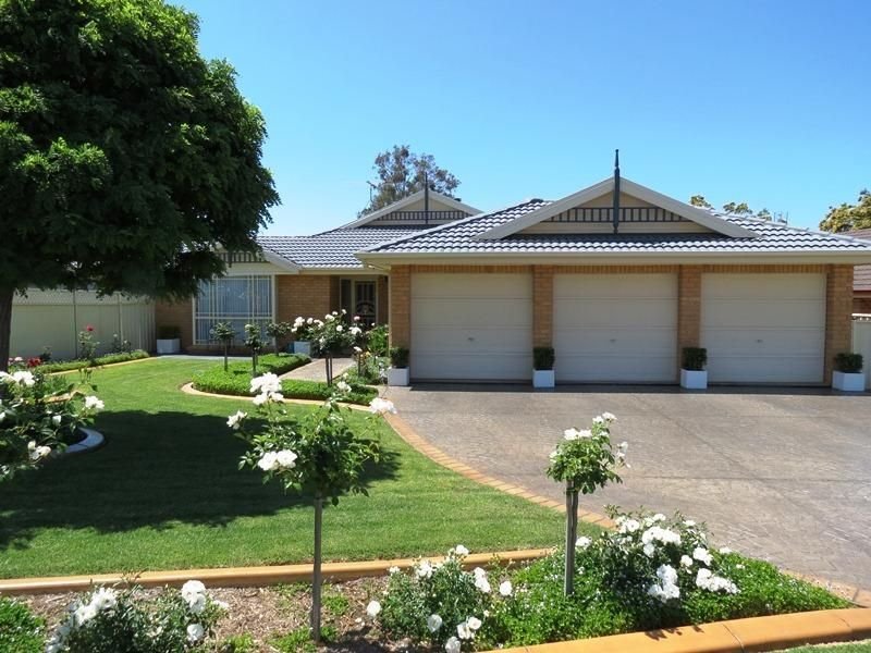 14 Shiraz Grove, Cessnock, NSW 2325 Property Details