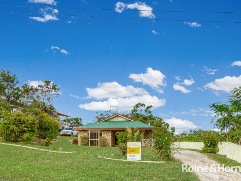 8 Balfour Street, Mount QLD 4695