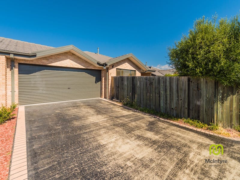 7/30 Betty Maloney Cres, Banks, ACT 2906