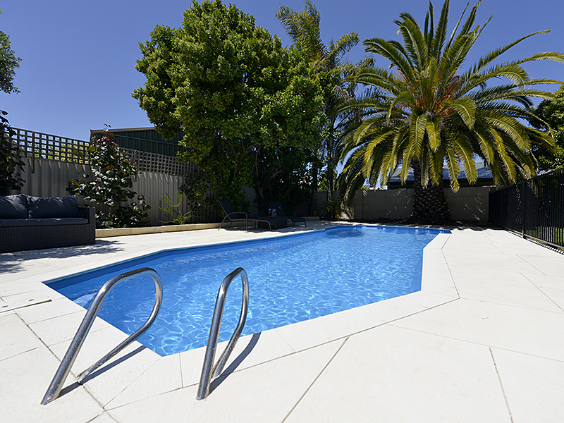 5 Creaney Drive, Kingsley, WA 6026 Property Details