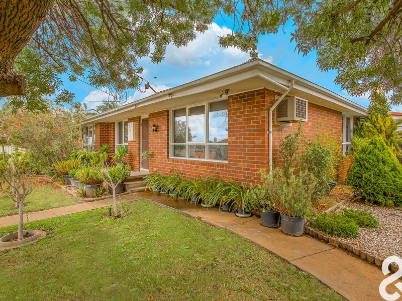 11 Regal Avenue, Thomastown, VIC 3074