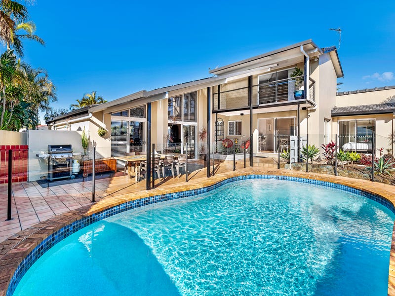 24 Mackay Close, Sorrento, Qld 4217 Property Details