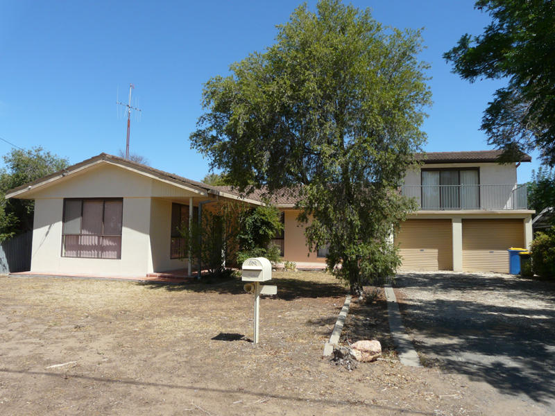 109 Deniliquin Street, Tocumwal, NSW 2714