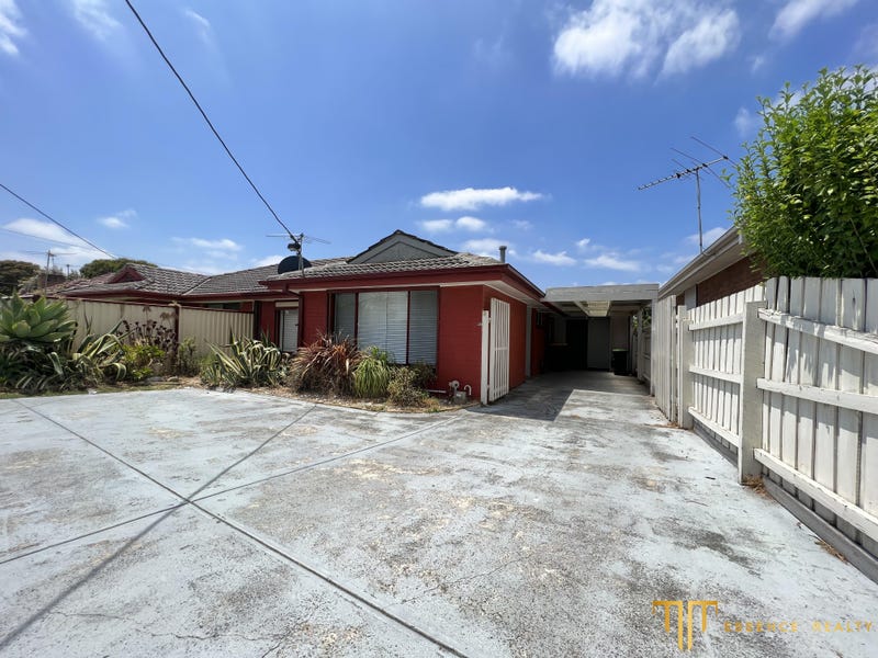 2/147 Gladstone Road, Dandenong North, VIC 3175