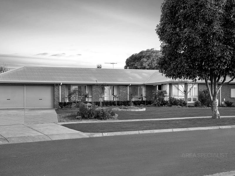 17 St Andrews Drive, Werribee, Vic 3030 Property Details