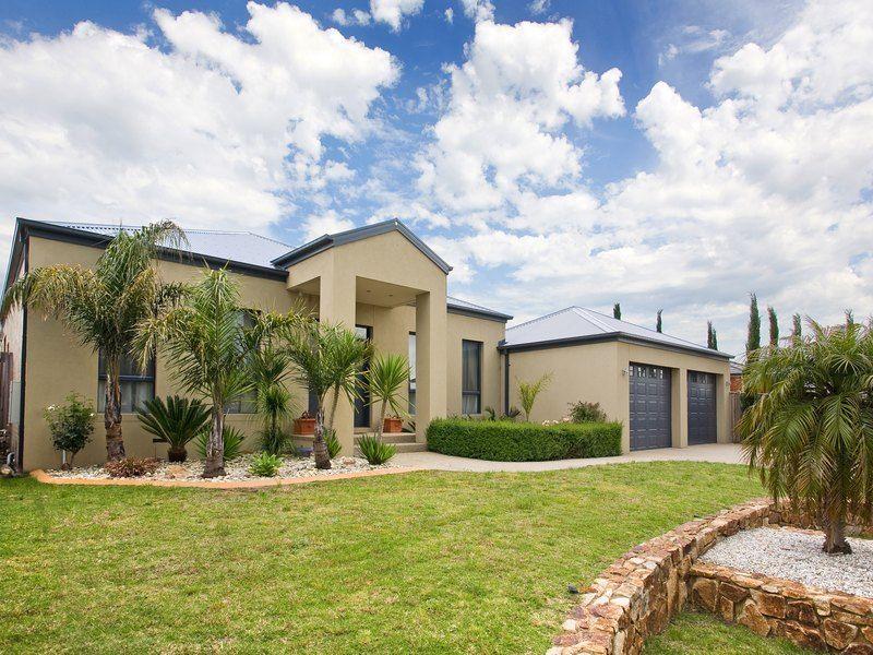 17 Pindara Boulevard, Langwarrin, Vic 3910 Property Details