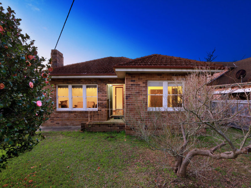 6 Olive Crescent, Peakhurst, NSW 2210 Property Details